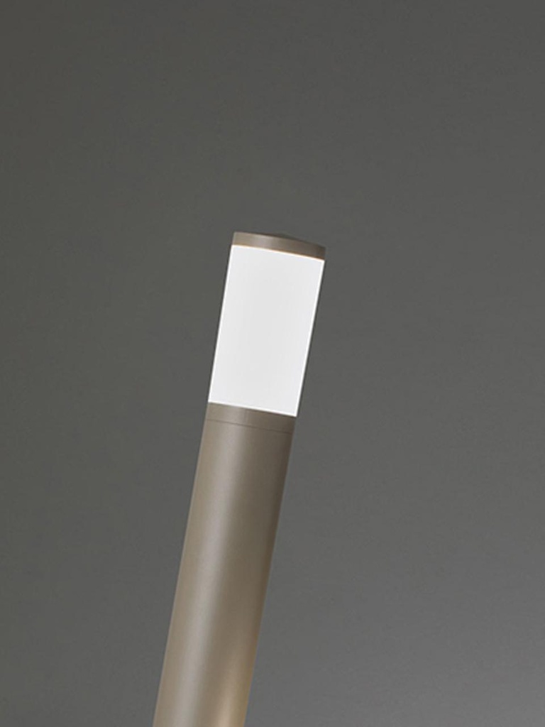 Lampada da esterno in alluminio pressofuso con diffusore opalino - Altezza max 180mm, Diametro max 60mm, IP65 corten