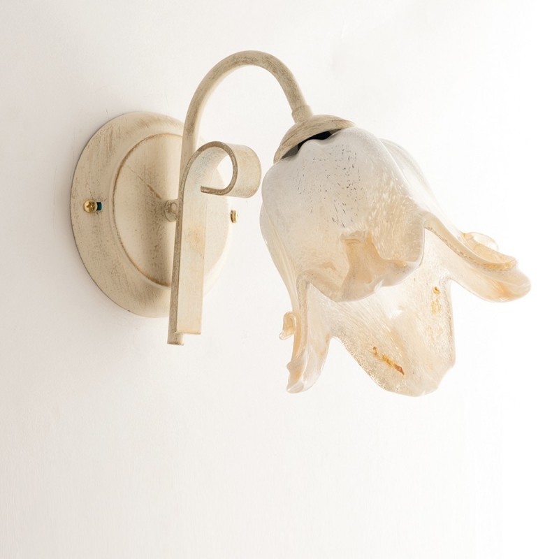 Applique in ferro Avorio Oro una luce paralume in vetro Bianco Ambra 26x h20 cm