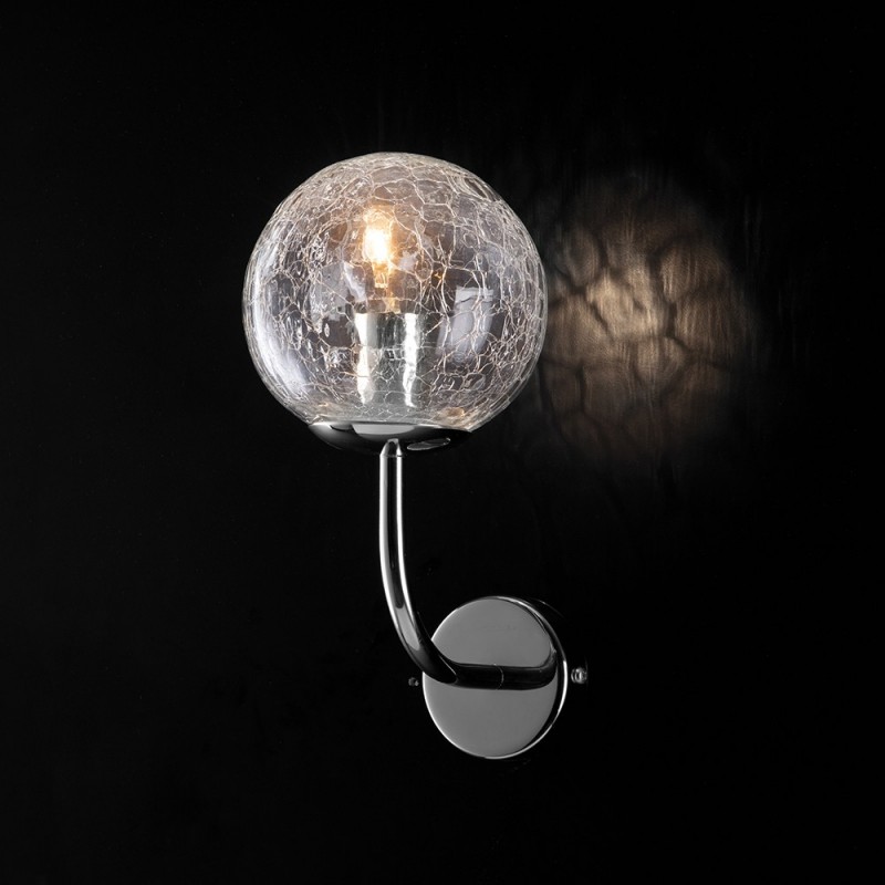 Applique moderna  in ferro cromo lucido sfera in vetro trasparente