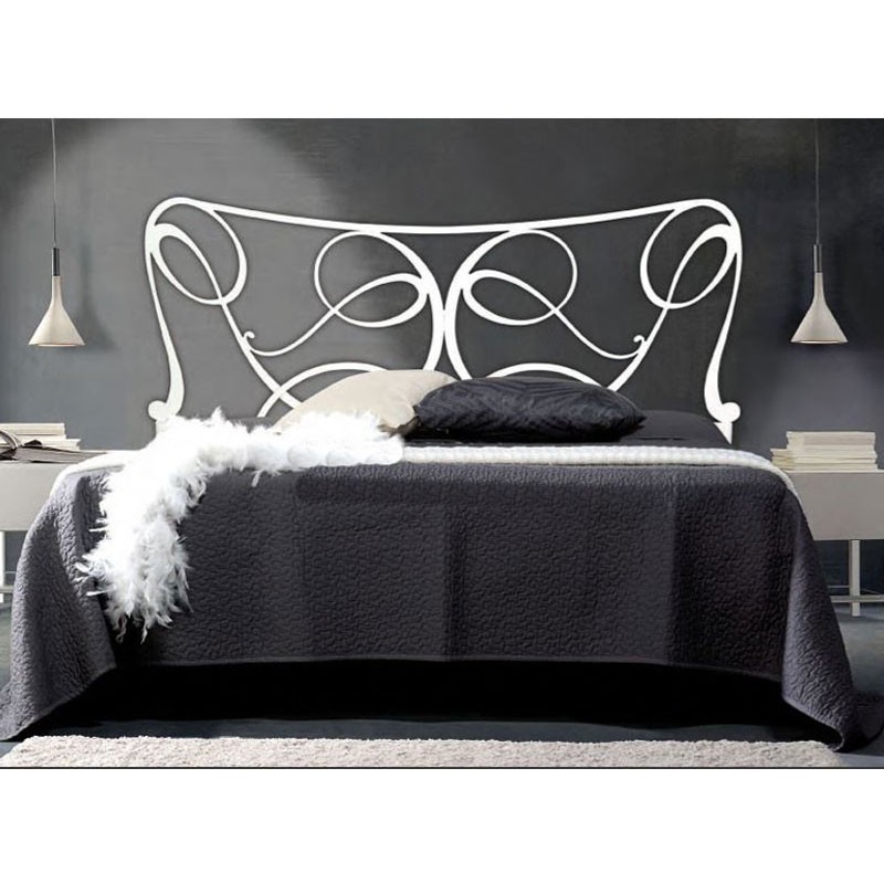 Letto  matrimoniale con  testiera in ferro  bianco e contenitore 170x200xh.130 cm