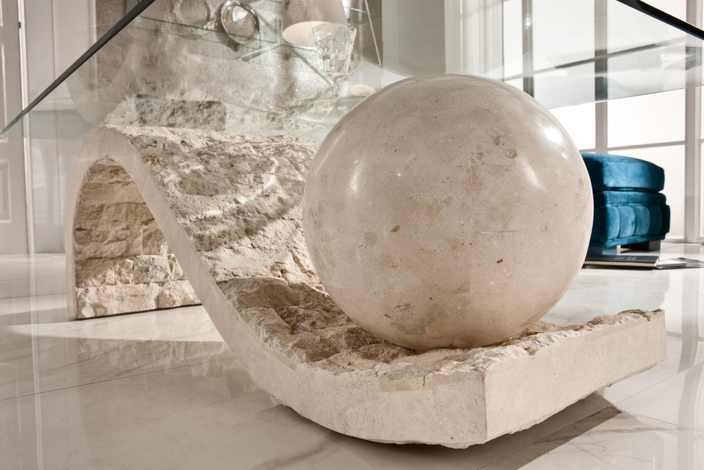 Tavolino trasparente-beige con vetro temperato filo lucido e base in pietra fossile white agata, 70x120x37 cm