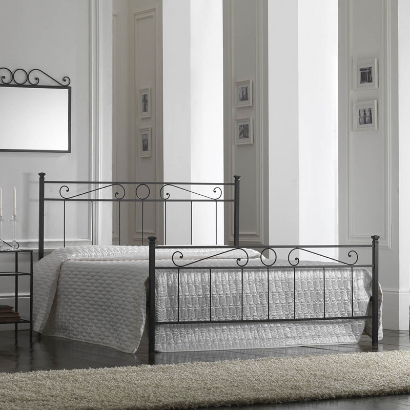 Letto matrimoniale in ferro con pediera Nero TEVERE 166x208x h117 cm
